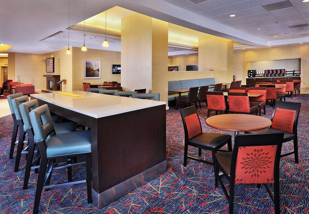 Residence Inn Arlington Pentagon City Ресторан фото