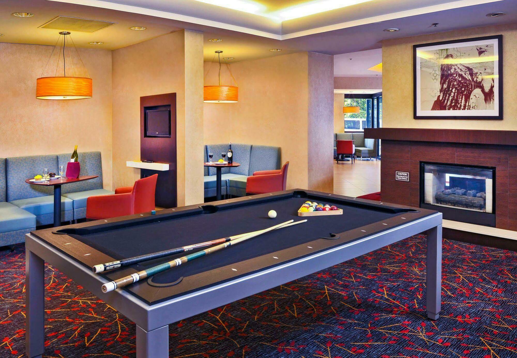 Residence Inn Arlington Pentagon City Экстерьер фото