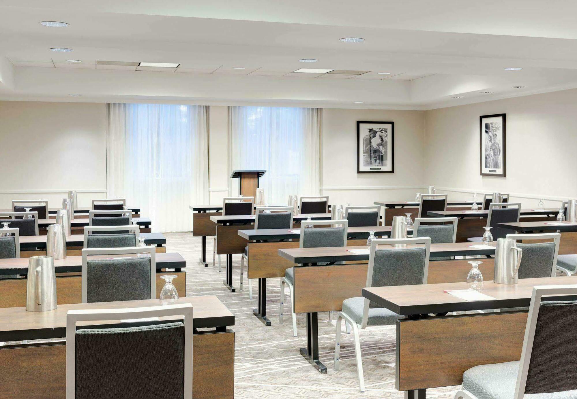 Residence Inn Arlington Pentagon City Экстерьер фото