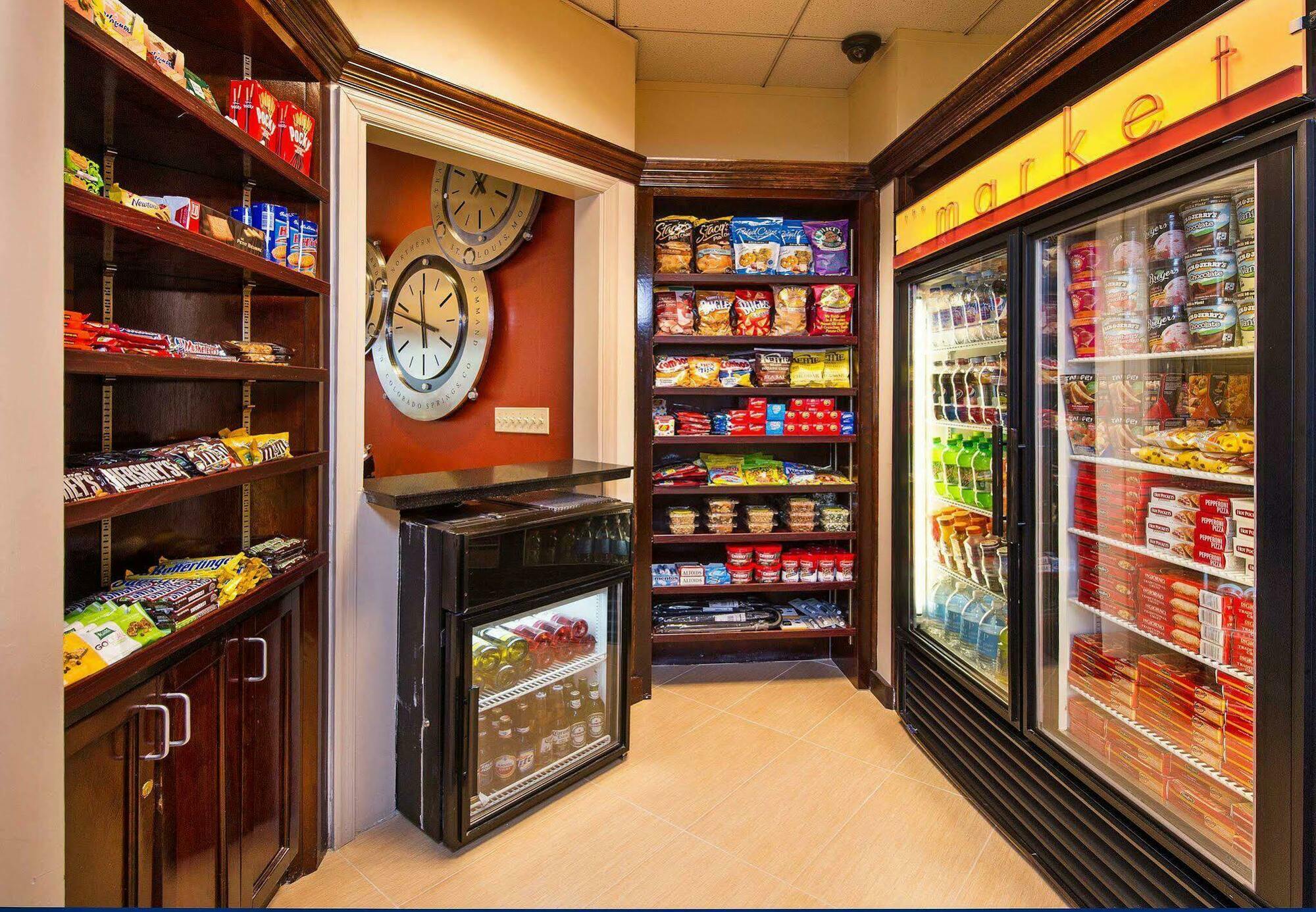 Residence Inn Arlington Pentagon City Экстерьер фото